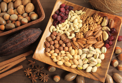 堅果——糖尿病初期患者的“穩(wěn)糖衛(wèi)士” 這些食物助您平穩(wěn)降血糖